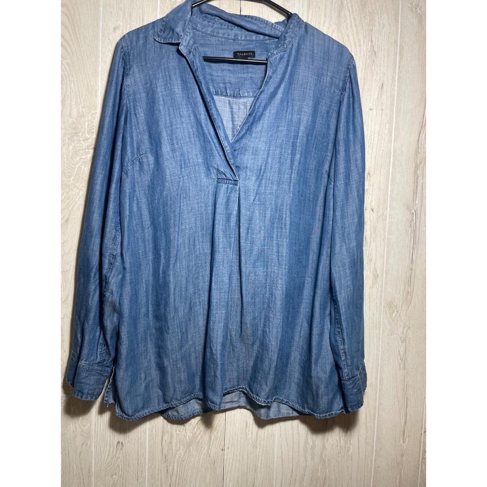 TALBOTS  Womens Blue Chambray Cotton 1/2  button‎ Top Size M